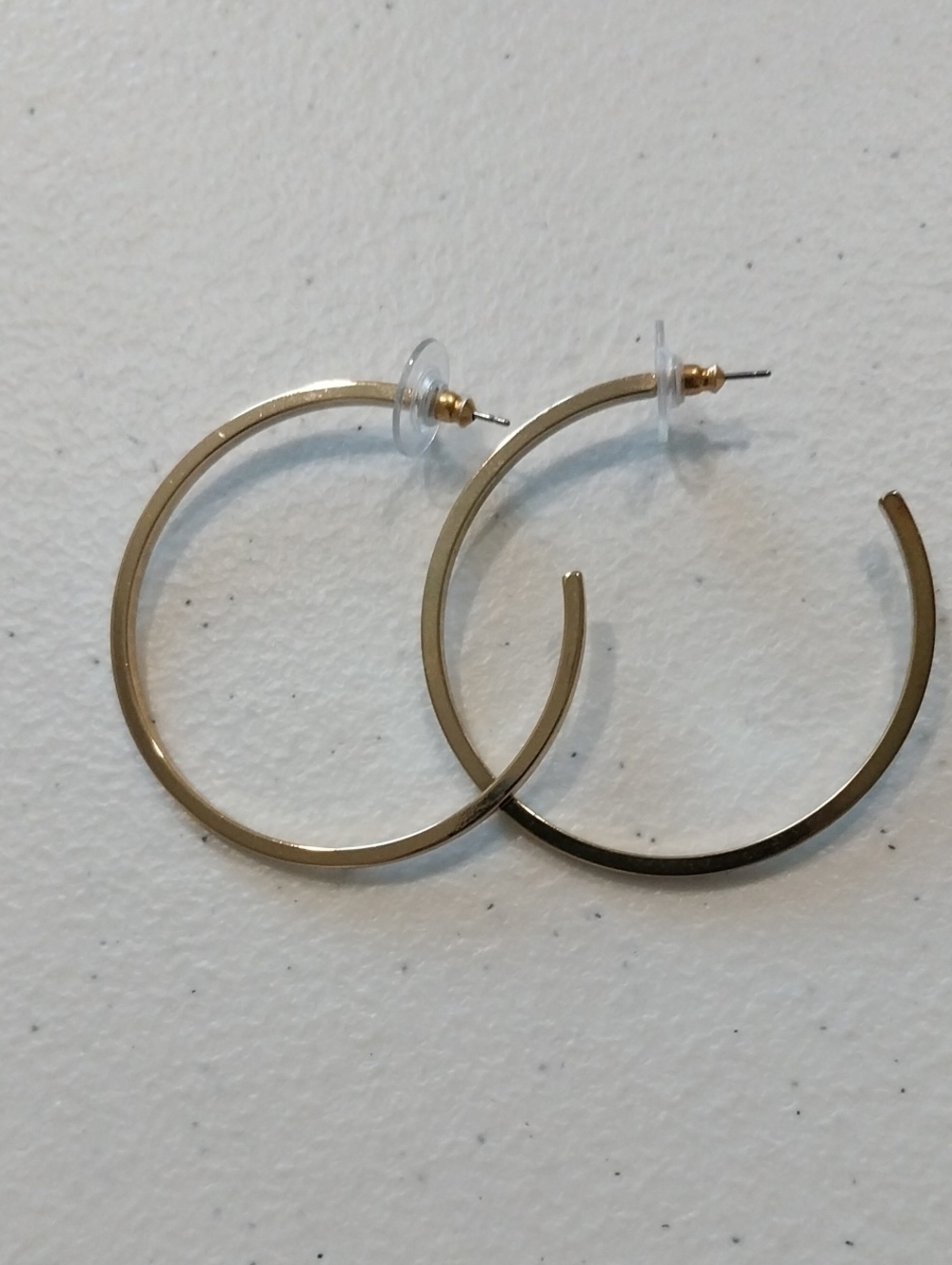 Sleek Gold Hoop Earrings for Women